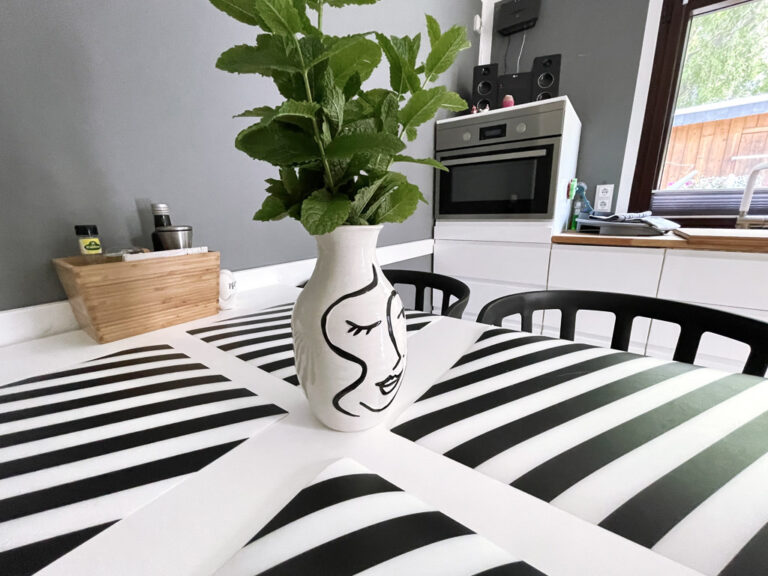 Wohnküche Tisch