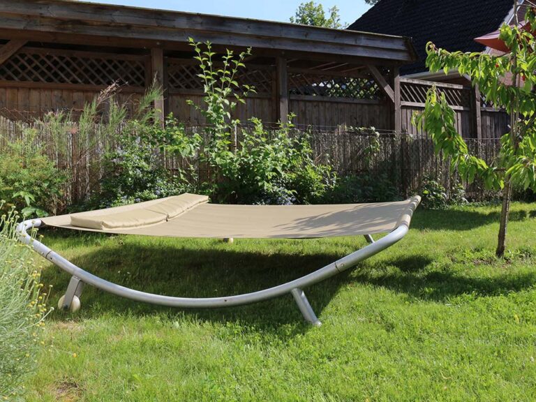 große Gartenliege